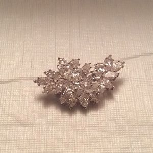 925 Sterling Clear CZ Brooch Pin Leaf Style